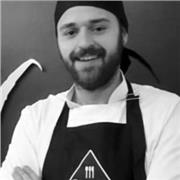 Clases de cocina de parte de un chef con experiencia en restaurantes de cocina japonesa , española , americana y europea